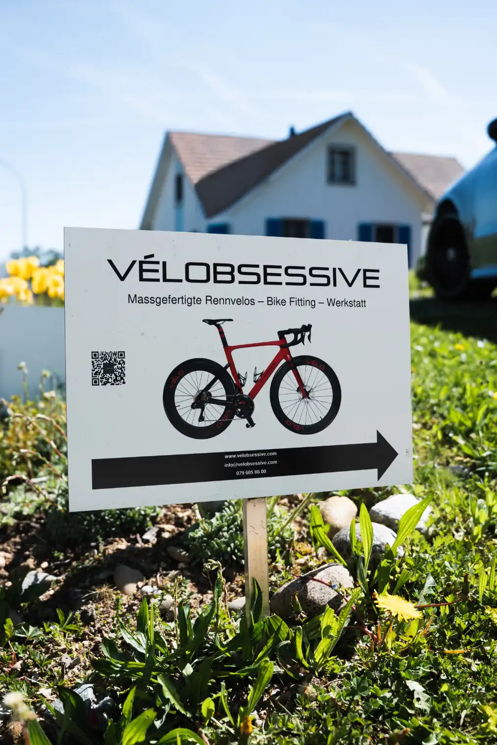 Vélobsessive stand at an outdoor cycling event