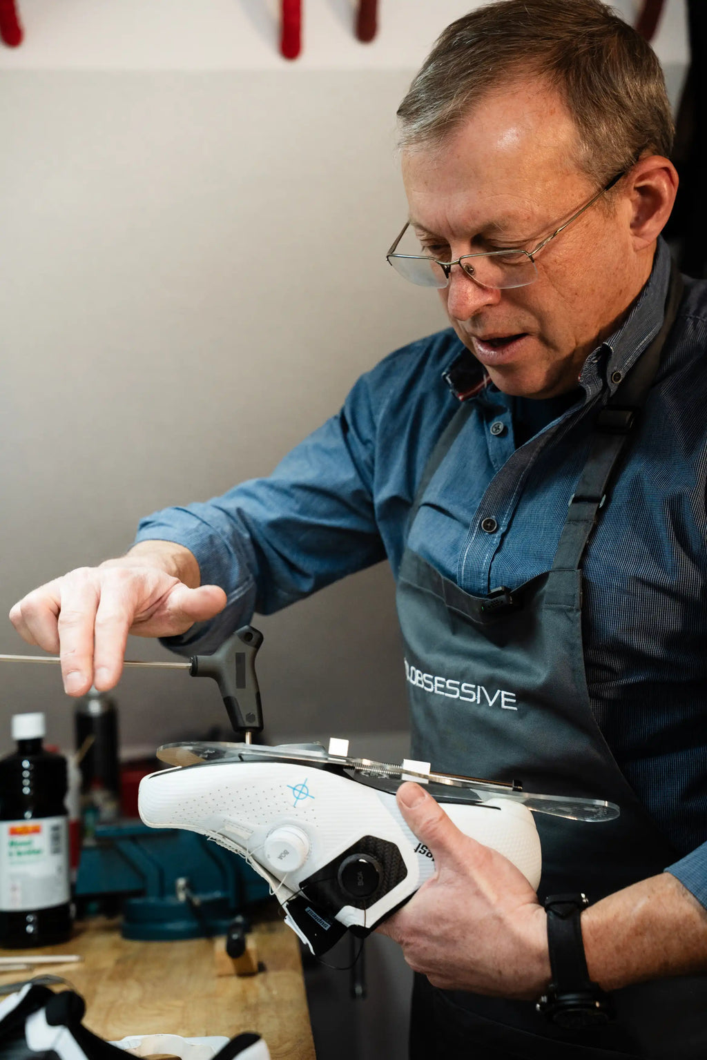 Shoe Cleat Adjustment at Vélobsessive Bike Fitting Studio in Zürich